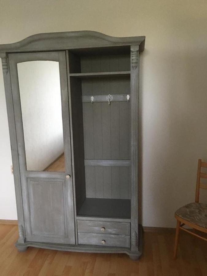Gemuetliche Ferienwohnung Fuer 6 Personen Im Schloss Kastorf Knorrendorf Exterior foto